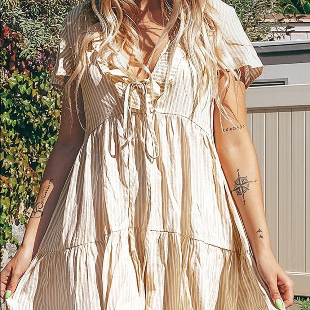 Sandy stripe ruffled dress
